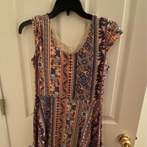 Medium dress with Cute Back